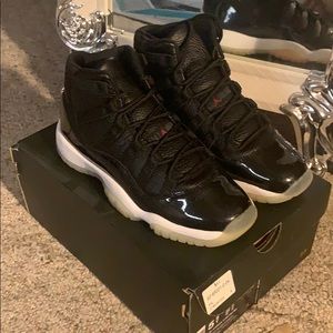 Dead stock Jordan 11’s retro
